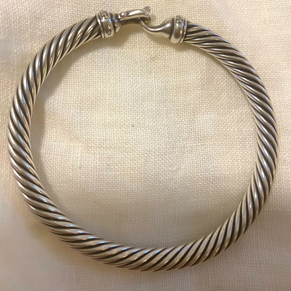 David Yurman Cable Classics bracelet with link and diamonds. Size small. 5mm.